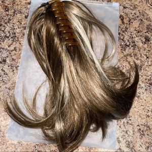 Clip in hair extension dirty blonde